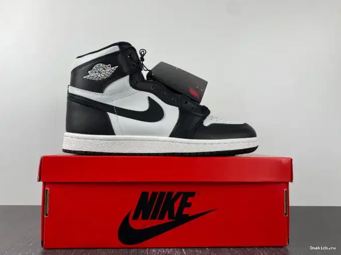 One Kick (2023) High White Retro Black Jordan 85 1 BQ4422-001 0520